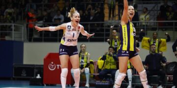 Fenerbahçe Opet, evinde Galatasaray Daikin’e set vermedi!