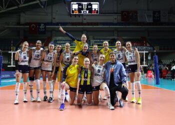Fenerbahçe Opet, Kupa Voley’de yarı finale yükseldi!