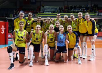Fenerbahçe Opet, Nilüfer Belediyesi'ni rahat geçti! Fenerbahçe Opet, Nilüfer Belediyesi’ni rahat geçti!