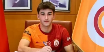 Galatasaray, Ali Turap’la profesyonel sözleşme imzaladı
