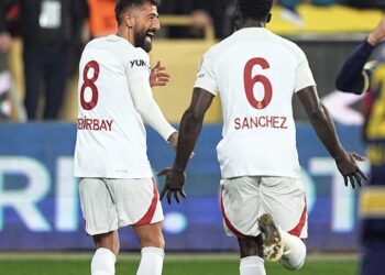 Galatasaray, deplasmanda Ankaragücü’nü rahat geçti!