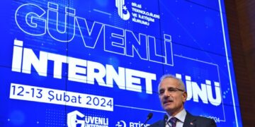Ailelere güvenli internet konusunda Bakan Uraloğlu’ndan çağrı