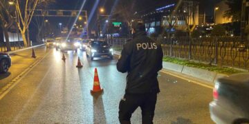 İstanbul’da emniyet tarafından huzur operasyonu gerçekleştirildi