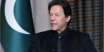 Eski Pakistan başbakanından sürpriz seçim zaferi