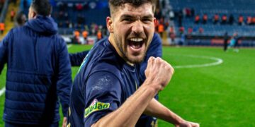 Kasımpaşa, geriden gelerek Alanyaspor’u yendi!