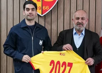 Kayserispor, Ali Karimi'nin sözleşmesini uzattı! Kayserispor, Ali Karimi’nin sözleşmesini uzattı!
