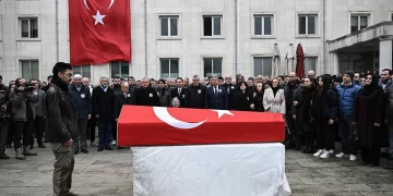 Kılavuz Kaptan Oğuz Kök’e Kıyı Emniyeti Genel Müdürlüğü’nde vedalaşma töreni