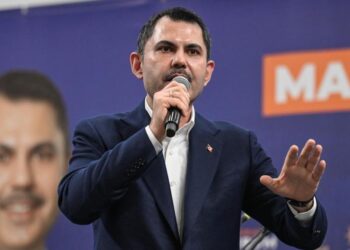 Murat Kurum’dan Başak Demirtaş ve anket açıklaması