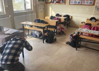 Muş Soğucak İlkokulu öğrencilerine ‘Afet Farkındalık Eğitimi’ verildi