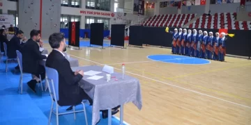 Muş’ta halk oyunları yarışması yapıldı!