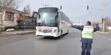 Muş’ta Jandarma ekiplerinden emniyet kemeri denetimi!