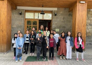 Muş’ta öğrenciler tarihi ve kültürel mekânları gezdi