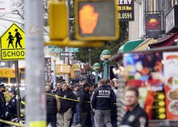 New York Metrosunda silahlı saldırı: Bir ölü, beş yaralı