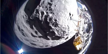 ABD’nin Ay’a iniş yapan uzay aracı Odysseus yan yattı