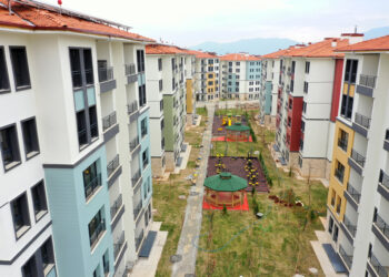 Bakan Özhaseki açıkladı: 1 hafta içerisinde 46 bin konutu teslim edeceğiz