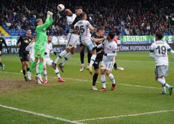 Rizespor-Konyaspor maçında kazanan yok!