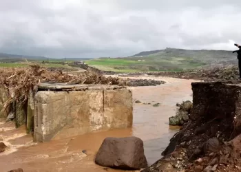 Sağanak yağış Diyarbakır ve Şanlıurfa’yı vurdu: Çaylar taştı, köprüler yıkıldı