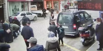 Sinop’ta bir çocuğa otomobil çarptı!