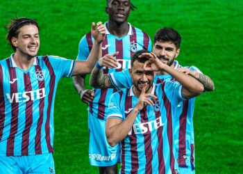 Trabzonspor, 3 puanı 2. yarıda aldı!