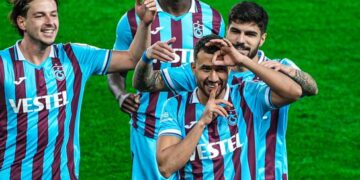 Trabzonspor, 3 puanı 2. yarıda aldı!