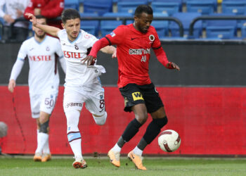 Trabzonspor, Gençlerbirliği’ni uzatmalarda eledi!