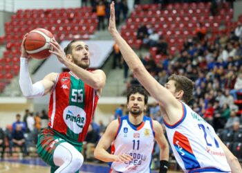Türkiye Kupası’nın ilk finalisti Anadolu Efes!