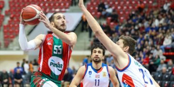 Türkiye Kupası’nın ilk finalisti Anadolu Efes!