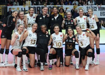 VakıfBank, evinde Sarıyer Belediyespor’u rahat yendi!