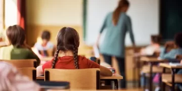 1 Nisan Pazartesi okullar tatil mi?