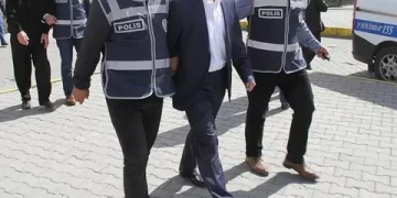 14 ilde eş zamanlı olarak düzenlenen operasyonlarda 34 şüpheli yakalandı