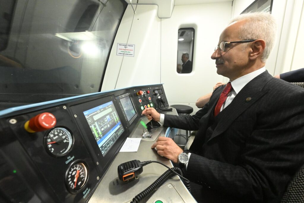 Arnavutkoy Istanbul Havalimani Metrosu habermeydan