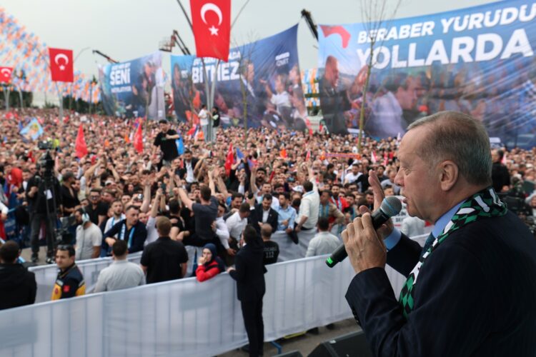 Ne yaptiysak CHPnin sabotaj siyasetine ragmen yaptik habermeydan