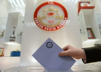 Siyasi parti liderleri ve adayların nerede oy kullanacakları belli oldu