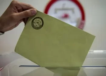 Türkiye sandık başında! Oy verme işlemi saat kaçta bitecek?