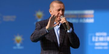 Erdoğan: Yarım gün mesaiyle İstanbul yönetilmez