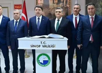 Adalet Bakanı Yılmaz Tunç, Sinop’ta ziyaretlerde bulundu!