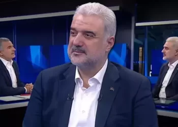 AK Parti’nin İstanbul İl Başkanı Kabaktepe, son İstanbul Anketini ortaya koydu