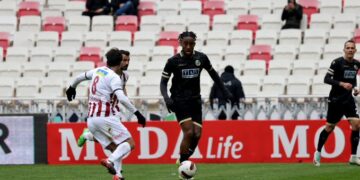 Alanyaspor, Sivasspor’u deplasmanda devirdi!