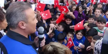 Alper Gezeravcı öğrencilerle buluştu!