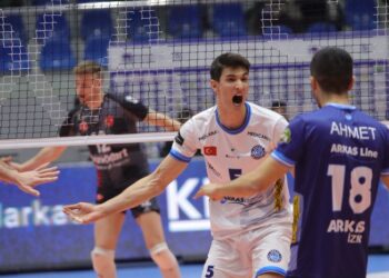 Arkas Spor, Kupa Voley’de finale yükseldi!
