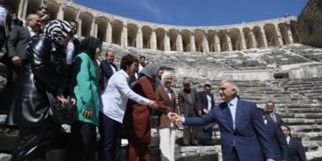 Bakan Ersoy açıkladı: Aspendos’ta kazı ve restorasyon çalışmalarını tamamlamayı planlıyoruz