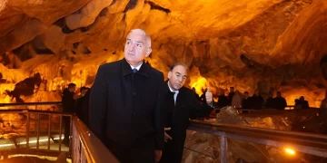 Bakan Ersoy’dan Tulumtaş Mağarası’na ziyaret