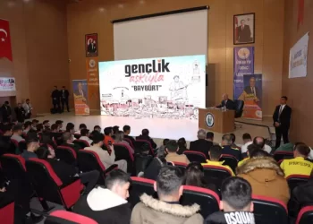 Bakan Güler, gençlerin sorularını yanıtladı