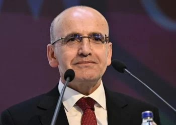 Bakan Şimşek açıkladı: Spekülatif söylemler programımızın hedeflerine ulaşmasını engelleyemeyecek