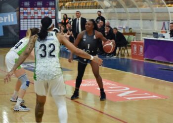 Beşiktaş BOA, Nesibe Aydın’ı geçip yarı finale yükseldi!