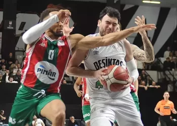 Beşiktaş Emlakjet, Pınar Karşıyaka önünde şov yaptı! Beşiktaş Emlakjet, Pınar Karşıyaka önünde şov yaptı!