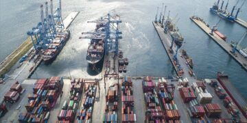 Şubat ayında dış ticarette 7 milyar dolarlık bir açık kaydedildi