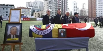 Eski Fenerbahçe Başkanı Tahsin Kaya toprağa verildi!