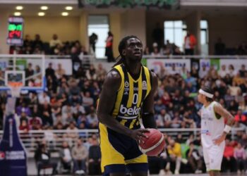Fenerbahçe, Merkezefendi Belediyesi Basket’i rahat geçti!