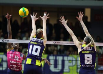 Fenerbahçe Opet, Şampiyonlar Ligi’ne yarı finalde veda etti!